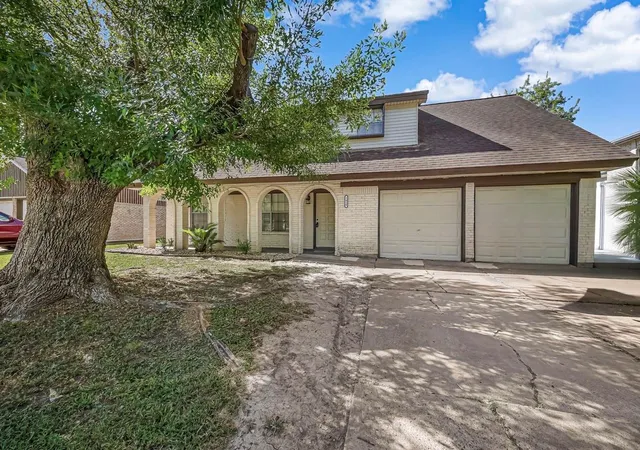 2nd image of 1410 Parkside Dr, Pasadena, TX 77502 | MLS# 64504320
