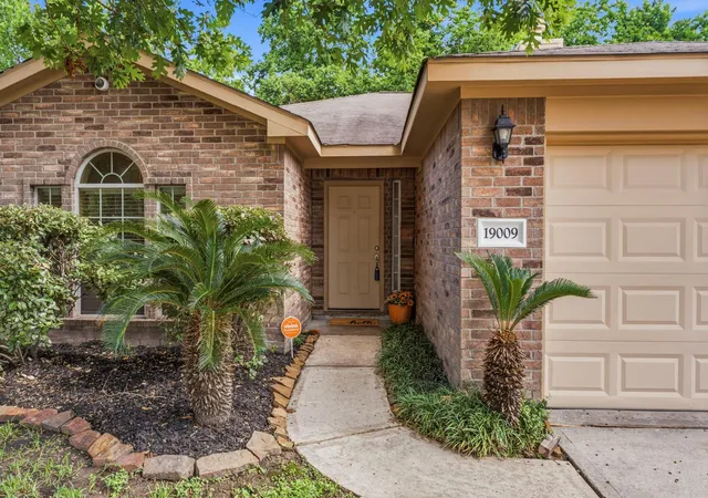 1st image of 19009 Hammer Ln, Porter, TX 77365 | MLS# 10245402