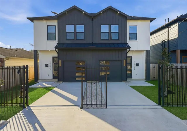 Photo 2 of Multi family home for sale at 7908 Brandon St, Houston, TX 77051 | MLS# 38207661 | Listing updated on 2026-09-17