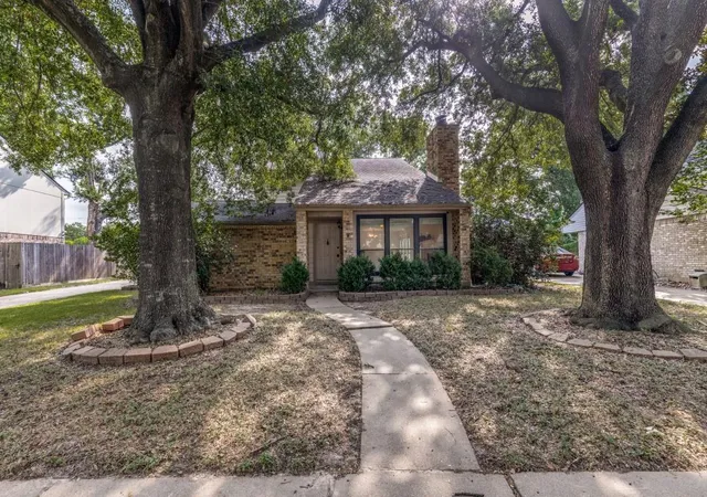 Photo 2 of Single family home for sale at 8214 Pine Fls Dr, Houston, TX 77095 | MLS# 16511511 | Listing updated on 2026-09-19