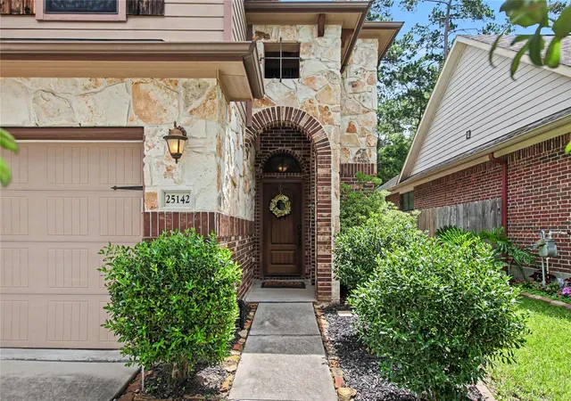 Photo 3 of Sale Pending at 25142 Alina Ln, Spring, TX 77386 | MLS# 72135859 | Listing updated on 2026-09-17
