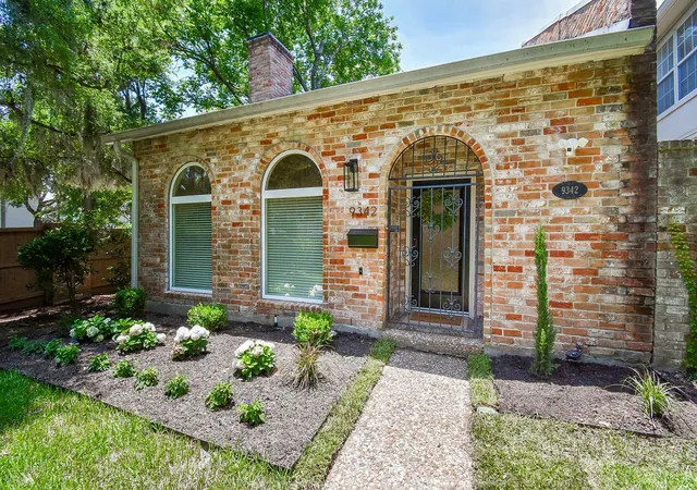 2nd image of 9342 Briar Forest Dr, Houston, TX 77063 | MLS# 59024334