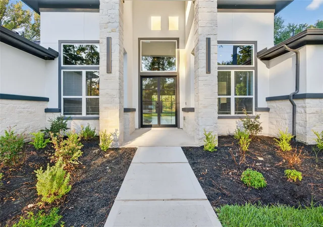 Photo 2 of Single family home for sale at 24927 Hopeview Way, Montgomery, TX 77356 | MLS# 46876007 | Listing updated on 2026-10-08