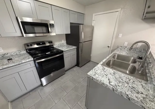 4th image of 2277 S Kirkwood Rd #104, Houston, TX 77077 | MLS# 26405706