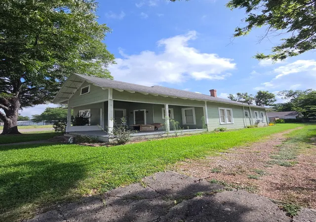 Photo 14 of Single family home for sale at 421 S La Salle, Navasota, TX 77868 | MLS# 82740828 | Listing updated on 2026-09-05