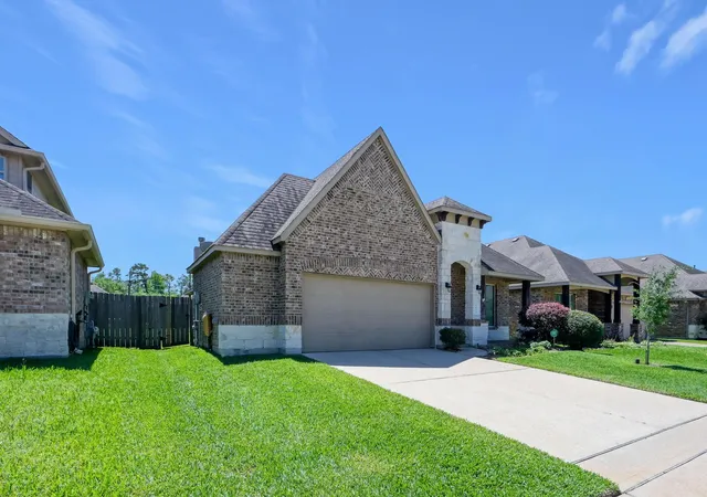 Photo 1 of Sale Pending at 5615 Glenfield Spring Ln, Spring, TX 77389 | MLS# 40142842 | Listing updated on 2026-09-08