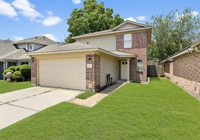 Photo 1 of Single family home for sale at 2106 Tomlinson Trail Dr, Houston, TX 77067 | MLS# 6035669 | Listing updated on 2026-09-19