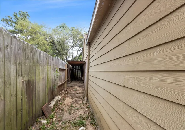 35th image of 19423 Cypress Bay Ct, Katy, TX 77449 | MLS# 26011975