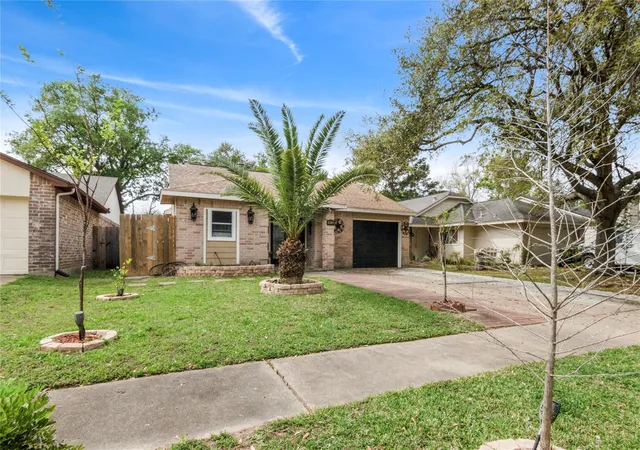3rd image of 19423 Cypress Bay Ct, Katy, TX 77449 | MLS# 26011975