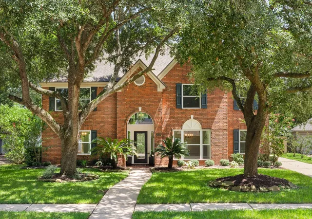 1st image of 4519 Warwick Dr, Sugar Land, TX 77479 | MLS# 54068655