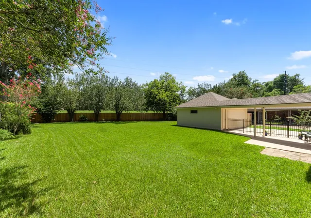 5th image of 4519 Warwick Dr, Sugar Land, TX 77479 | MLS# 54068655