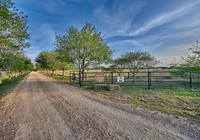 Homes for sale in Burton, TX | 5255 Ganske Rd, Burton, TX 77835 | MLS# 42121977