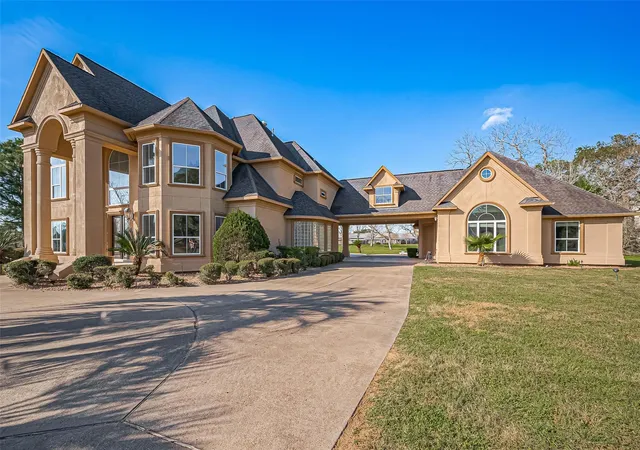 Photo 3 of Single family home for sale at 5003 Shiloh Lake Dr, Richmond, TX 77407 | MLS# 48214878 | Listing updated on 2026-09-22
