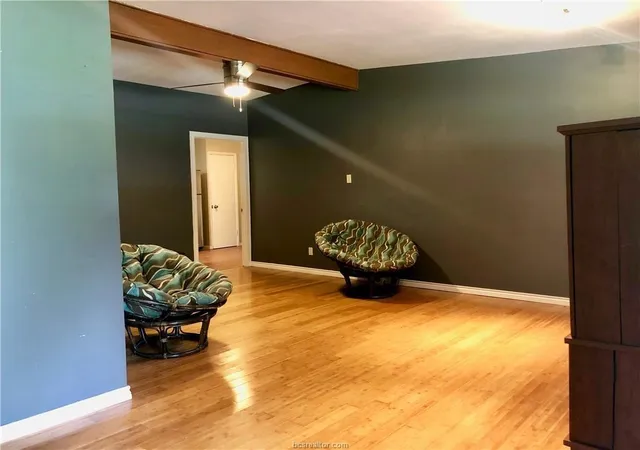 3rd image of 807 Vine St, Bryan, TX 77802 | MLS# 26390093