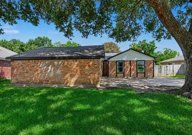 2nd image of 2621 Truman Cir, Rosenberg, TX 77471 | MLS# 85913046