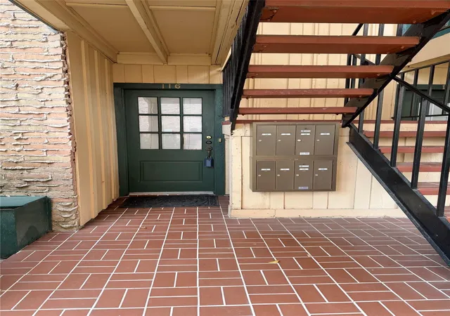 3rd image of 8225 Kingsbrook Rd #116, Houston, TX 77024 | MLS# 67954662