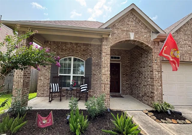 Homes for sale in Rosharon, TX | 9810 Shimmering Lakes Dr, Rosharon, TX 77583 | MLS# 93414623