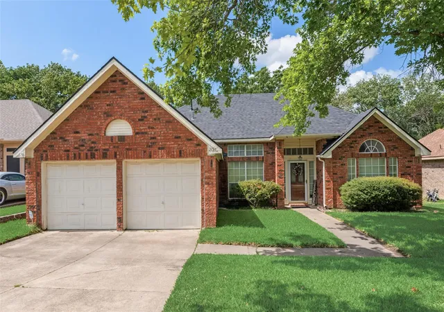 1st image of 2017 Spring Mills Rd, Mesquite, TX 75181 | MLS# 42144803
