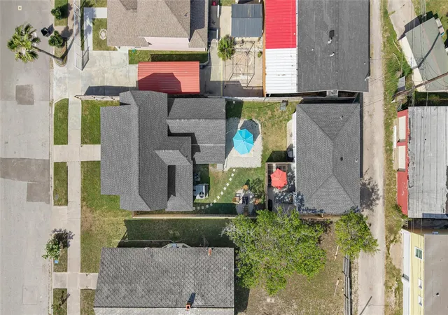 3rd image of 3624 Avenue S 1/2, Galveston, TX 77550 | MLS# 45529261