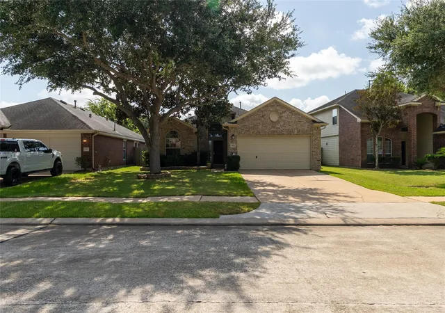 Photo 2 of Single family home for sale at 803 Pickett Hill Lane Lane, Rosenberg, TX 77469 | MLS# 87067802 | Listing updated on 2026-09-08