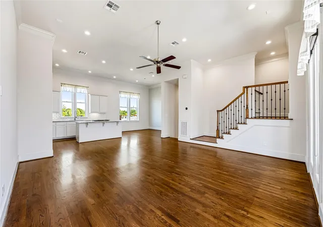 5th image of 5628 Cohn Ter, Houston, TX 77007 | MLS# 6089618