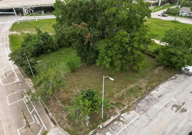 Photo 1 of Land for sale at 1605 Euel St, Houston, TX 77009 | MLS# 6418181 | Listing updated on 2026-07-21