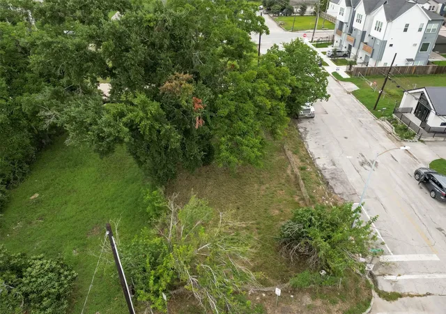 Photo 3 of Land for sale at 1605 Euel St, Houston, TX 77009 | MLS# 6418181 | Listing updated on 2026-07-21