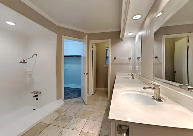 Photo 3 of Single family home for sale at 12015 Soft Pines Dr, Houston, TX 77066 | MLS# 94638270 | Listing updated on 2026-09-05