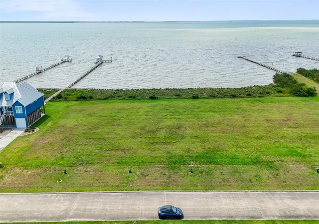 2nd image of 3149 Palacios Bay Dr, Palacios, TX 77465 | MLS# 73843707