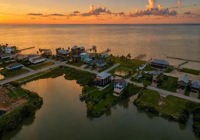 Photo 1 of Single family home for sale at 1015 Todville Rd, Seabrook, TX 77586 | MLS# 8917395 | Listing updated on 2026-09-20