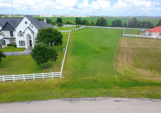 Photo 3 of Land for sale at 1111 Mulberry Farm Ln, Richmond, TX 77469 | MLS# 92075563 | Listing updated on 2026-07-31