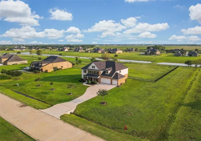 2nd image of 7518 Lake Ivie, Needville, TX 77461 | MLS# 98969669