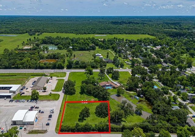 3rd image of 1150 E Brazos Ave, West Columbia, TX 77486 | MLS# 13488152