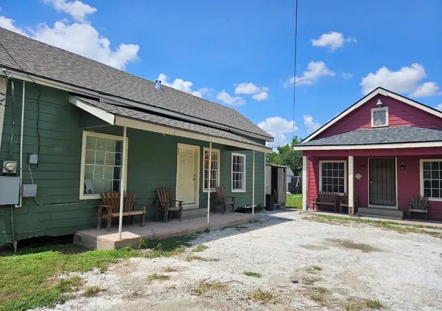 1st image of 3817 Lila St, Houston, TX 77026 | MLS# 72684483