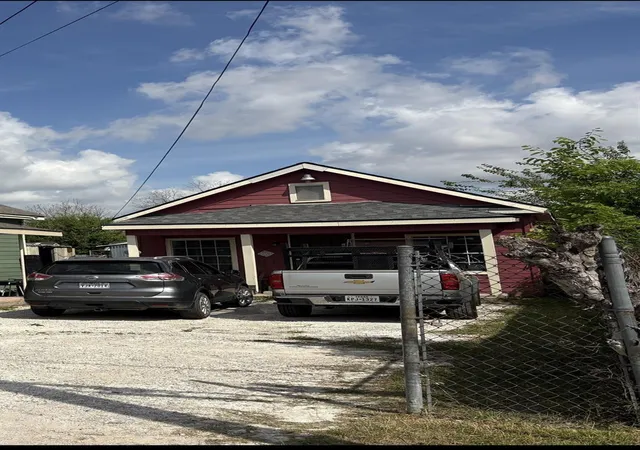 5th image of 3817 Lila St, Houston, TX 77026 | MLS# 72684483