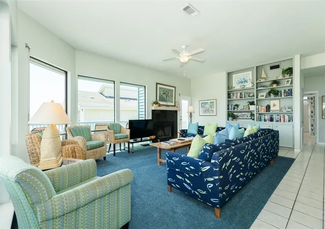 Photo 4 of Single family home for sale at 4223 Ghost Crab Ln, Galveston, TX 77554 | MLS# 66054529 | Listing updated on 2026-03-19