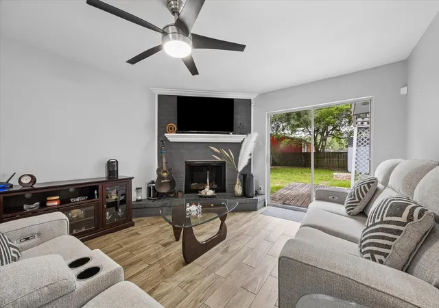 1st image of 2907 Arkansas Ave, Dickinson, TX 77539 | MLS# 54270782