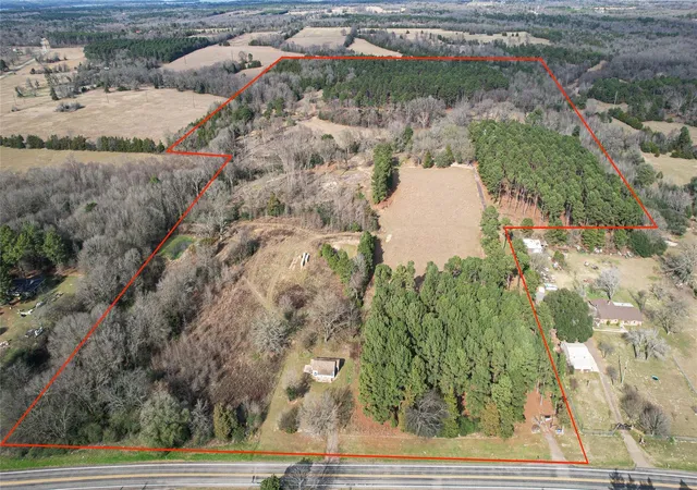 1st image of 2801 State Hwy 11 W, Pittsburg, TX 75686 | MLS# 84179376