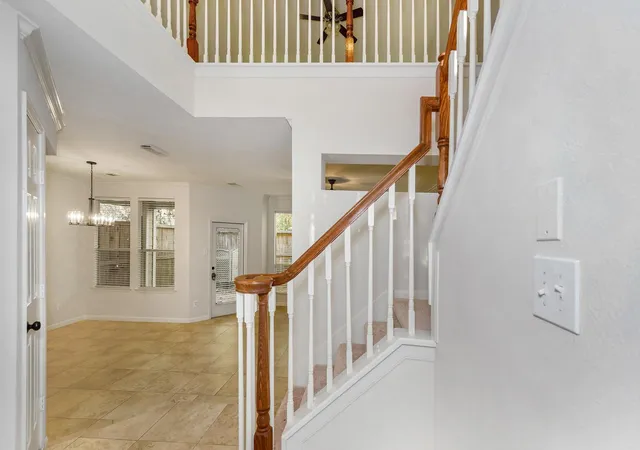 4th image of 158 N Magnolia Pond Pl, The Woodlands, TX 77381