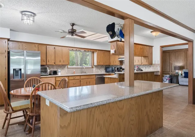 Photo 4 of Single family home for sale at 778 E Bellville St, Giddings, TX 78942 | MLS# 65070048 | Listing updated on 2026-10-02