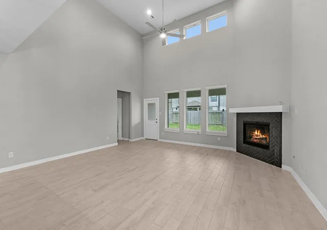 Photo 3 of Single family home for sale at 80 Shining Point Dr, Waller, TX 77484 | MLS# 21344505 | Listing updated on 2026-10-05