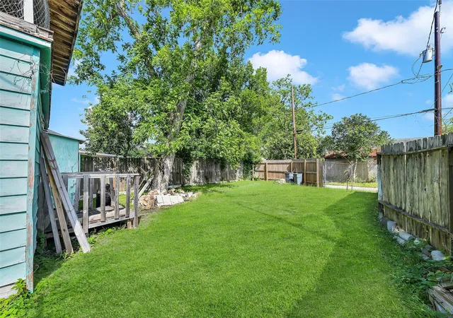 Homes for sale in Baytown, TX | 2104 New Jersey St, Baytown, TX 77520 | MLS# 58515095