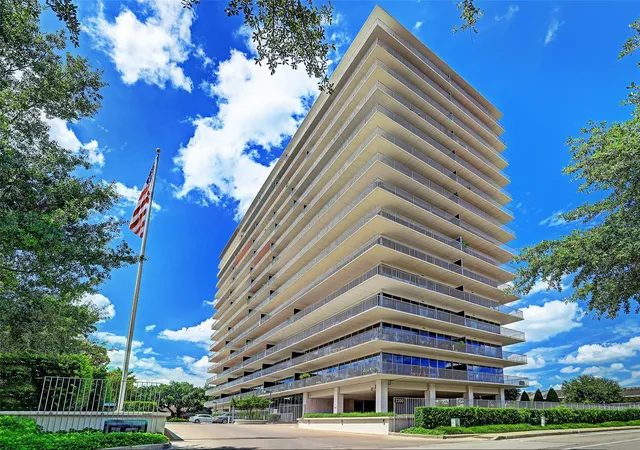 Condo for sale at 2200 Willowick Rd #8BC, Houston, TX 77027 | MLS# 84463843 | Listing updated on 2026-09-14