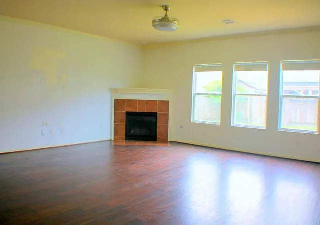 Photo 4 of Single family home for sale at 14810 Juniper Dale Ct, Houston, TX 77049 | MLS# 6388447 | Listing updated on 2026-09-08