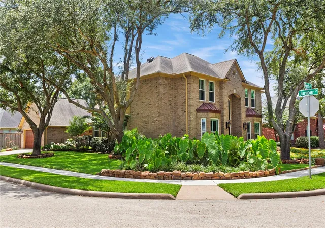Homes for sale in Pearland, TX | 1302 Birch St, Pearland, TX 77581 | MLS# 69513529