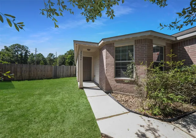 Photo 2 of Single family home for sale at 28894 Llano River Loop, Spring, TX 77386 | MLS# 29920033 | Listing updated on 2026-09-20