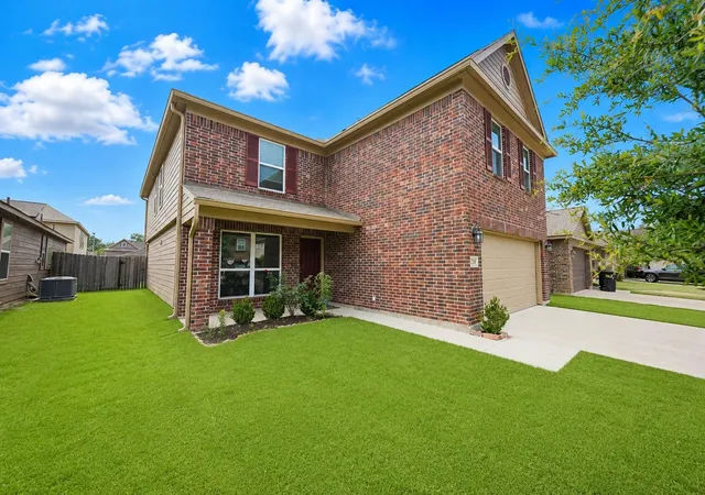 Photo 3 of Single family home for sale at 21235 Fox Burrow Trl, Humble, TX 77338 | MLS# 93697301 | Listing updated on 2026-08-12