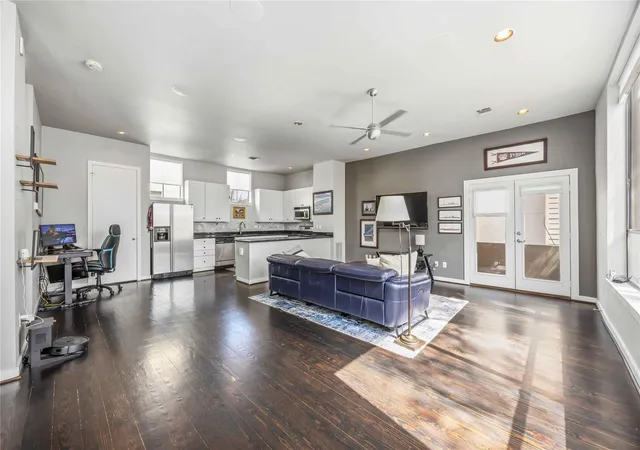 Photo 2 of Townhouse for sale at 939 Colorado St #17, Houston, TX 77007 | MLS# 69740306 | Listing updated on 2026-07-25