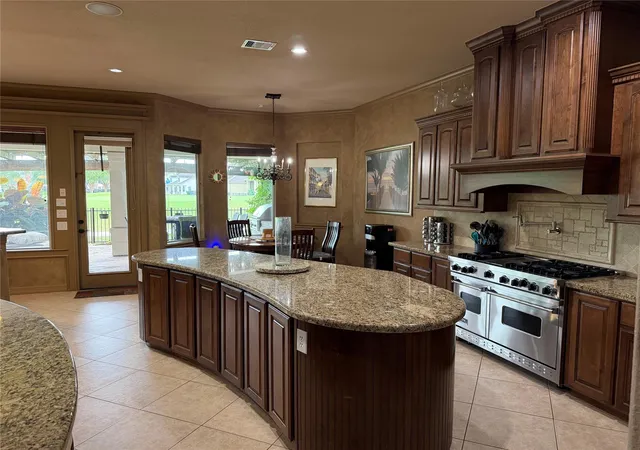 Photo 4 of Single family home for sale at 2406 Masters Dr, League City, TX 77573 | MLS# 19009284 | Listing updated on 2026-06-07