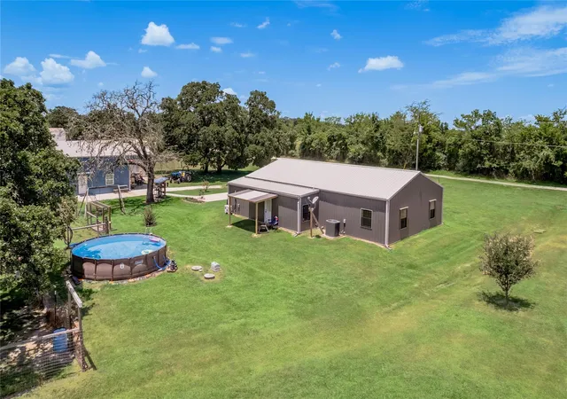 Homes for sale in Madisonville, TX | 1014 N Shipp St, Madisonville, TX 77864 | MLS# 40536433